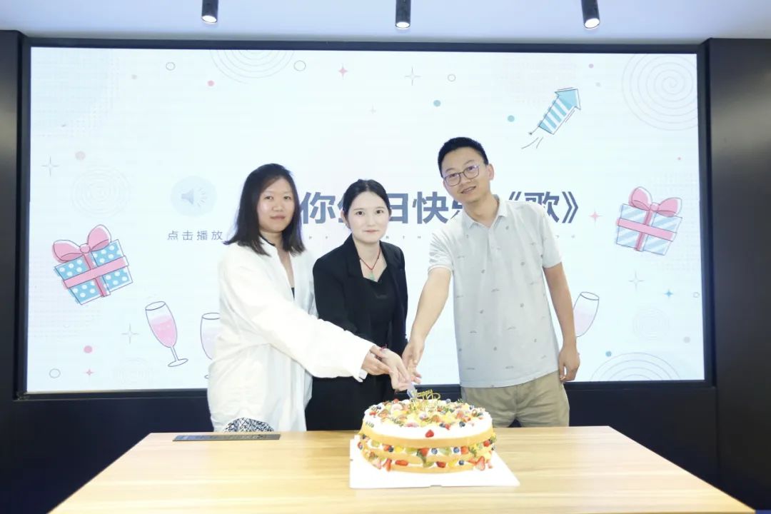 栀子花开香正好，家与家举办6月集体生日会