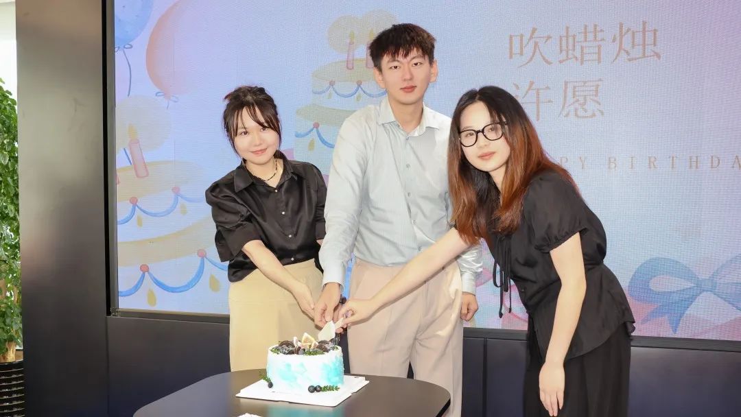 流光半夏，美好日长，家与家举办7月集体生日会