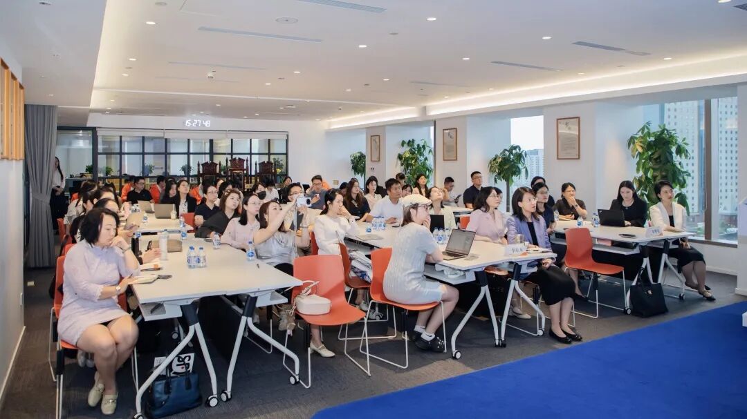 徐汇青律联赋能培训活动在家与家举办